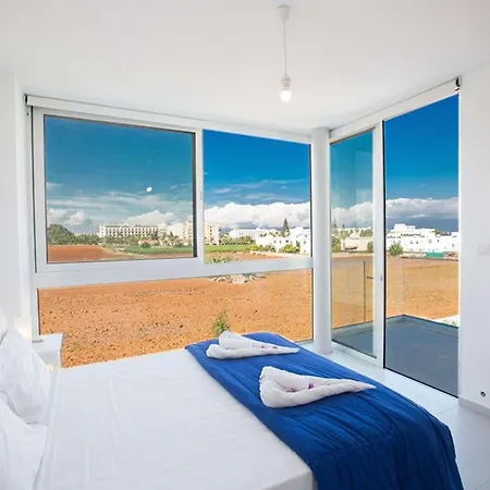 Pearl 3 Villa Protaras